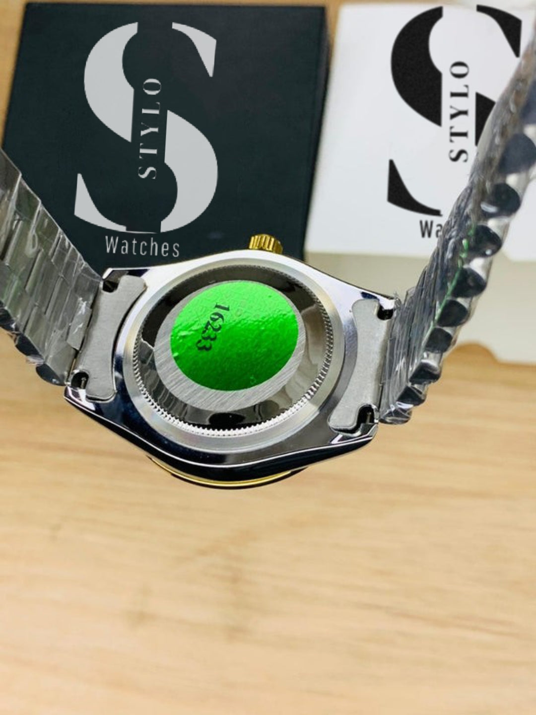 Classic Plain Case (Silver Inner Green)