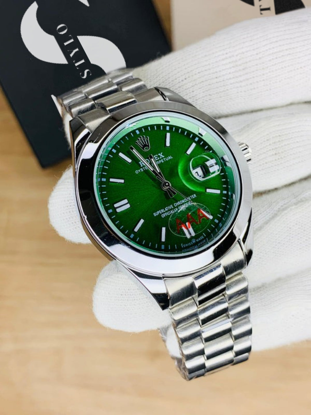 Classic Plain Case (Silver Inner Green)