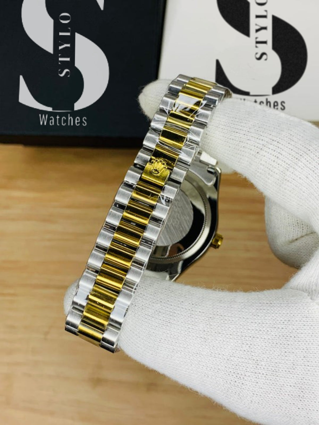 Day&Date Roman Model (Two Tone Gold)